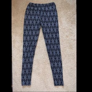 Girls LuLaRoe leggings